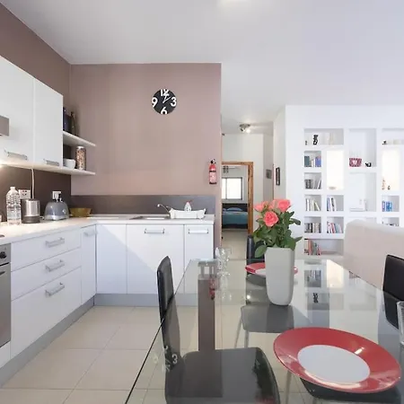 Smart Cosy - 10 Mins Walk From The Beach Is-Swieqi