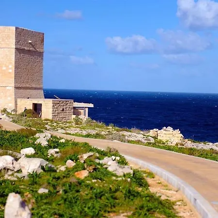 Smart Cosy - 10 Mins Walk From The Beach